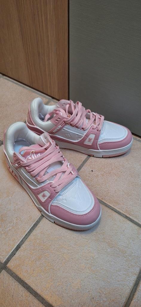 Baskets style Louis Vuitton pointure 38 neuves, Kleding | Dames, Schoenen, Nieuw, Sneakers, Wit, Ophalen of Verzenden