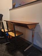 vintage kinder bureau + stoelen, Huis en Inrichting, Bureaus, Ophalen, Gebruikt, Bureau