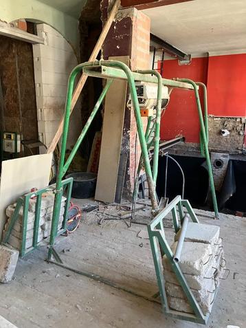 hijslier met statief, tegengewichten en kruiwagenlader, Doe-het-zelf en Bouw, Ophalen, Gebruikt, Elektrisch