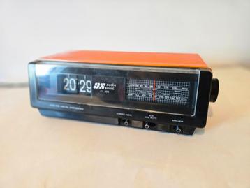 70s oranje flipover radio-wekker Audio Sonic beschikbaar voor biedingen