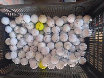 400 golfballen (mix) beschikbaar voor biedingen