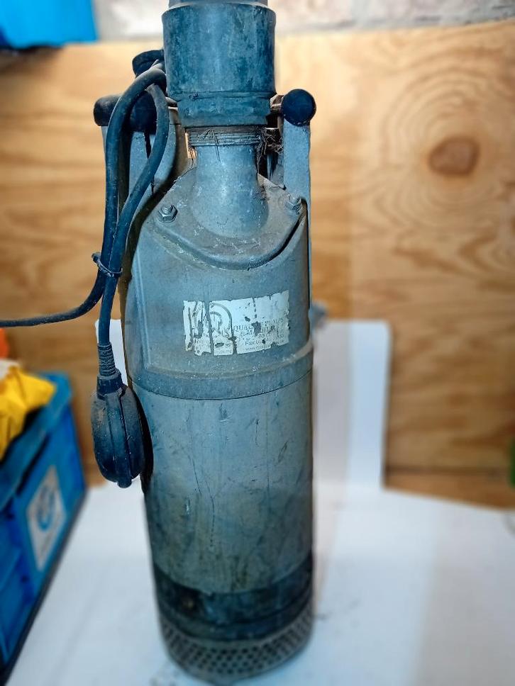Vuilwaterpomp verhuur – dompelpomp groot debiet !!!, Jardin & Terrasse, Pompes à eau, Comme neuf, Électrique, Pompe à eaux claires
