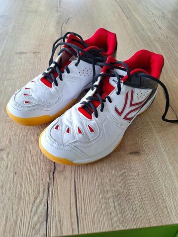 Dames badmintonschoenen maat 41 beschikbaar voor biedingen