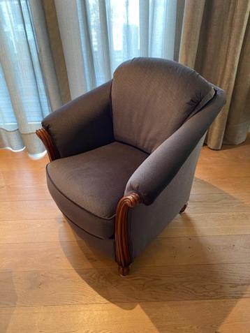 Fauteuil Louis XVI in Wortelnotenhout - Moet dringend weg  beschikbaar voor biedingen