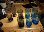 6 coca cola glazen, vorm van een blik,4blauwe en 2 donkere, Verzamelen, Glas en Drinkglazen, Nieuw, Frisdrankglas, Ophalen
