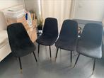 Lot de 4 chaises noires en bonne état général, Utilisé