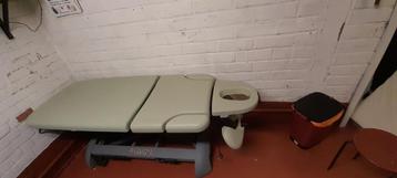 Osteo fysio massagetafel beschikbaar voor biedingen