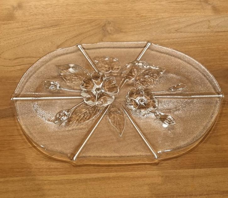Vintage serveerschaal Walther glas bloemmotief, Antiek en Kunst, Antiek | Glaswerk en Kristal, Ophalen