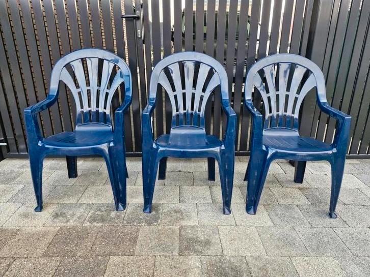 3 Jardin pvc blauwe stapelstoelen, Tuin en Terras, Tuinstoelen, Gebruikt, Stapelbaar, Ophalen