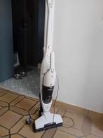 Aspirateur balais sans fil, Electroménager, Enlèvement, Utilisé, Réservoir, Aspirateur