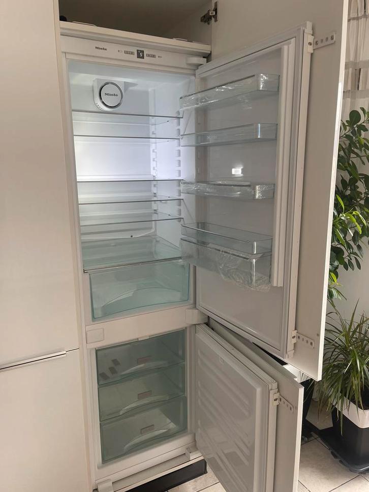 Réfrigérateur encastrable combiné MIELE KDN37132iD, Electroménager, Réfrigérateurs & Frigos, Comme neuf, Enlèvement