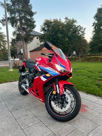 Honda CBR650R E-Clutch beschikbaar voor biedingen