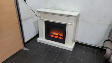 Vrijstaande elektrische luchtverhitter met open haard Chicag beschikbaar voor biedingen