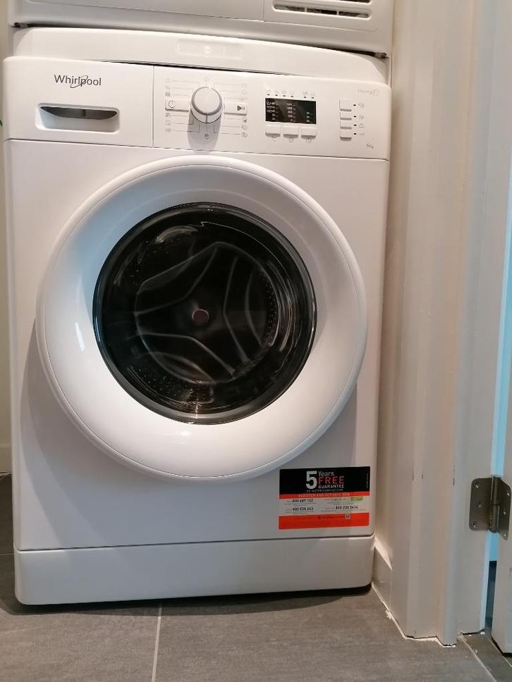 Whirlpool wasmachine, Elektronische apparatuur, Wasmachines, Zo goed als nieuw, Voorlader, 6 tot 8 kg, Minder dan 85 cm, 1200 tot 1600 toeren