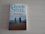 MUSIQUE       DANIELLE STEEL, Danielle Steel, Ophalen of Verzenden, Zo goed als nieuw, Amerika