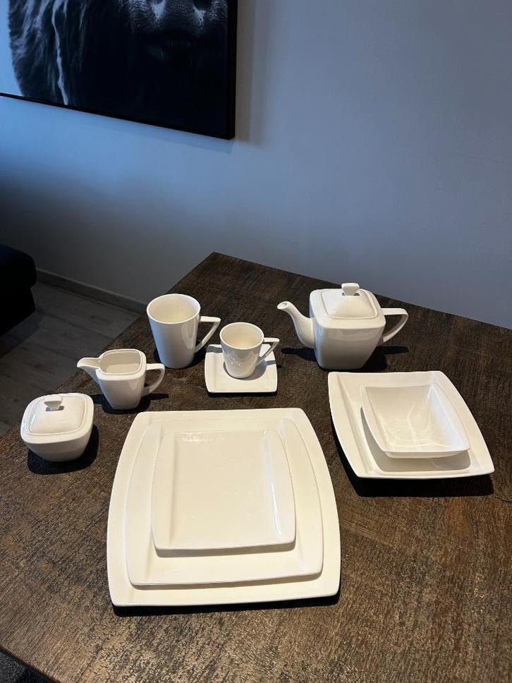 Complete serviesset | Modern & tijdloos (buitenkans!), Huis en Inrichting, Keuken | Servies, Zo goed als nieuw, Compleet servies