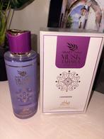 Lot de parfum Milky Musk Tahara Lavande avec sa brume, Handtassen en Accessoires, Uiterlijk | Parfum, Ophalen, Nieuw