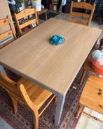 Stevige eettafel metalen poten, die kunnen eraf, Ophalen, Zo goed als nieuw