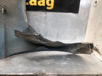 Scherm links-voor van een Toyota Yaris (8P1) beschikbaar voor biedingen