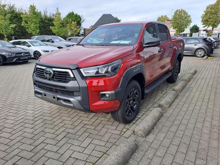 Toyota Hilux 2.8 D-4D MHEV Double Cab Aut Invincible, Auto's, Toyota, Bedrijf, Te koop, Hilux, 360° camera, 4x4, Bluetooth, Centrale vergrendeling