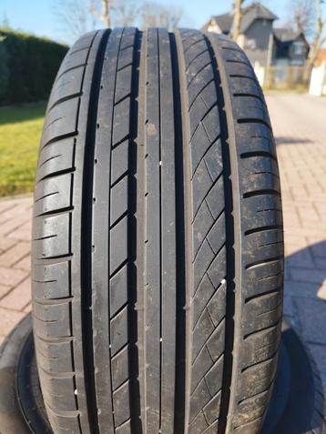 zomerbanden Hifly 2X 225/55/R16 (Dot 2023 zo goed als nieuw  beschikbaar voor biedingen