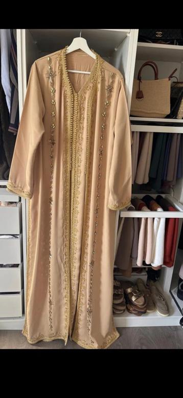 Takchita taille L/XL beschikbaar voor biedingen