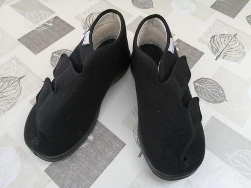 VAROMED PANTOFFEL MAAT 38 ZGAN, Kleding | Dames, Schoenen, Zo goed als nieuw, Pantoffels of Sloffen, Blauw, Ophalen of Verzenden