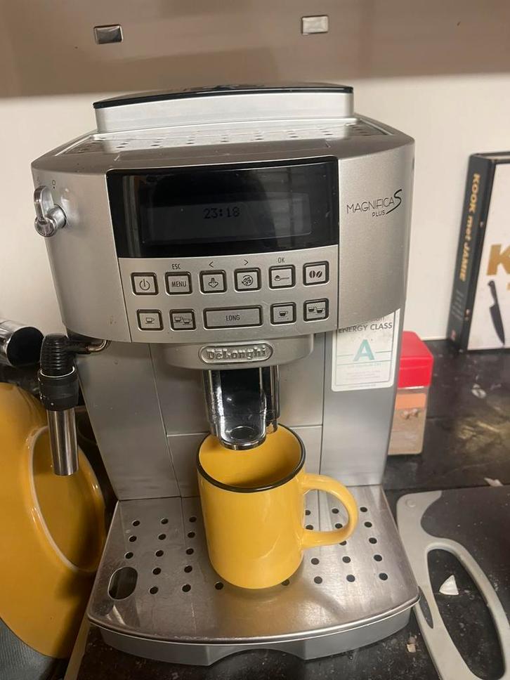 De'Longhi Magnifica S Plus, Elektronische apparatuur, Koffiezetapparaten, Zo goed als nieuw, Gemalen koffie, Ophalen