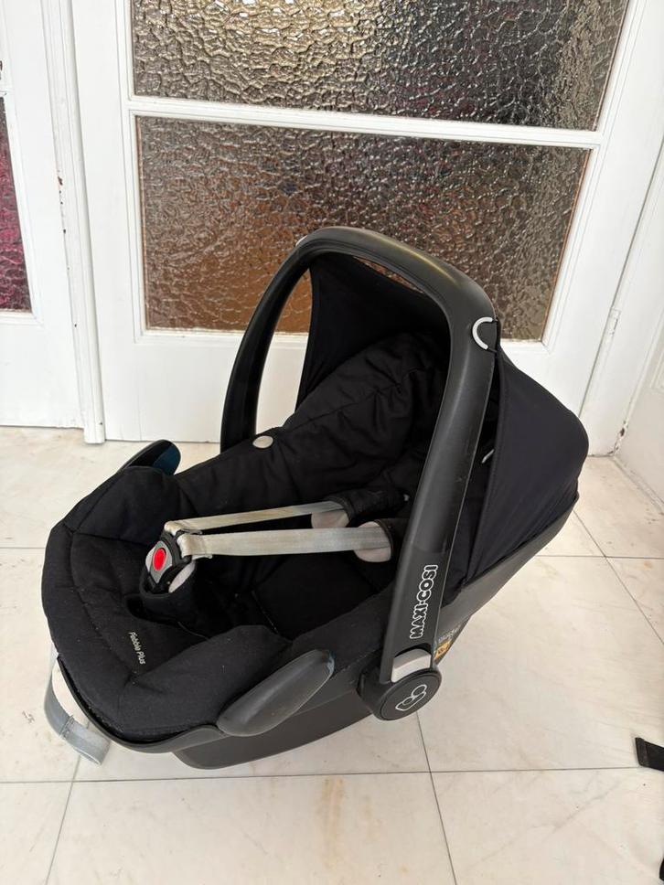 Babyspullen: maxi cosi, voetenzak, draagzak, luiertas, emmer, Kinderen en Baby's, Autostoeltjes, Gebruikt, Maxi-Cosi, 0 t/m 10 kg