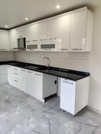 Gratis Keuken: zelf uit te breken, excl. toestellen, Huis en Inrichting, Keuken | Complete keukens, Ophalen, Gebruikt, Wit, Hoekkeuken
