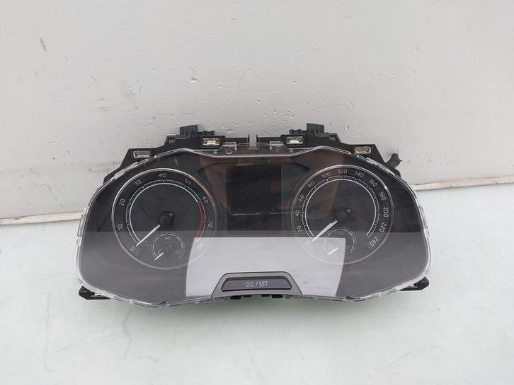 COCKPIT Skoda Kamiq (01-2019/-) (|654920740B|), Auto-onderdelen, Dashboard en Schakelaars, Skoda, Gebruikt