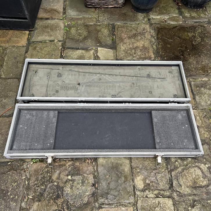 Flycase pour clavier (à la base Roland JV90), Musique & Instruments, Boîtiers & Valises, Utilisé, Autres instruments, Flight case