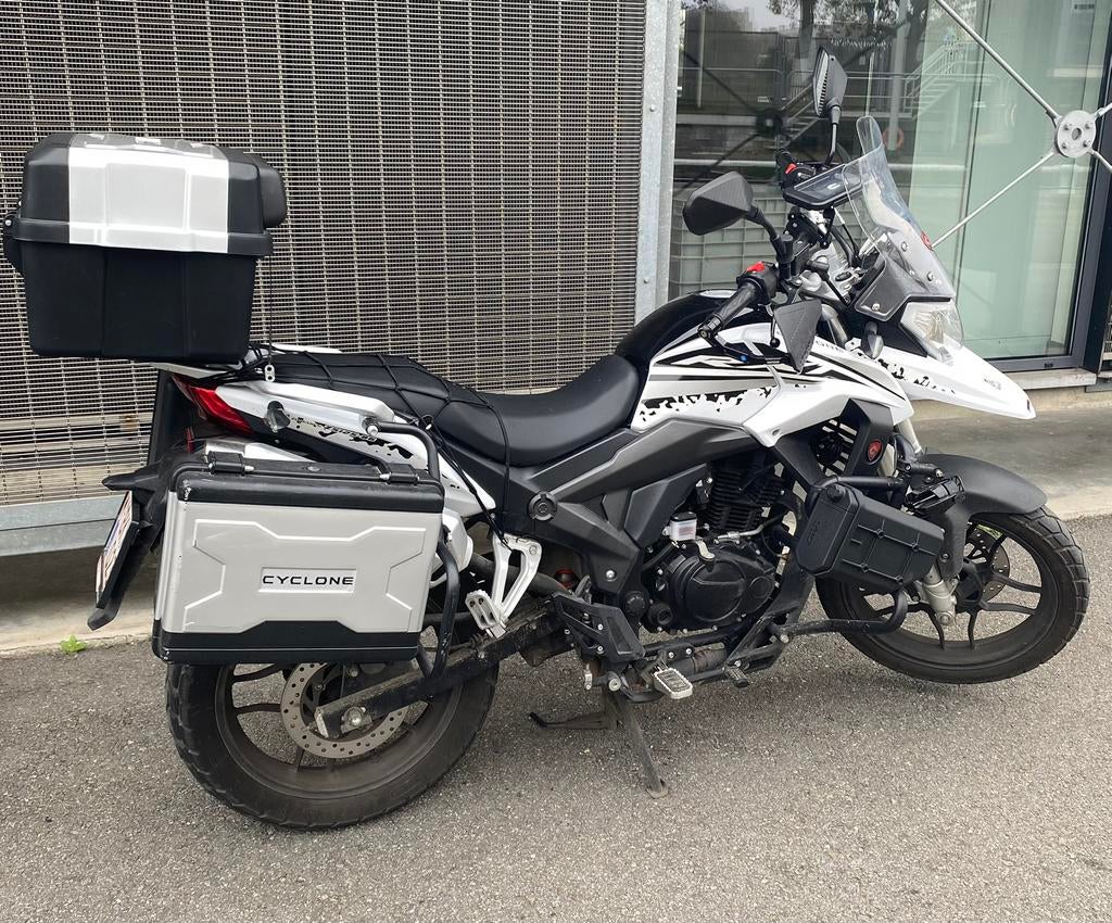 Zongahen x1 cyclone 125, Permis Moto A, Tourisme, Entreprise, Occasion