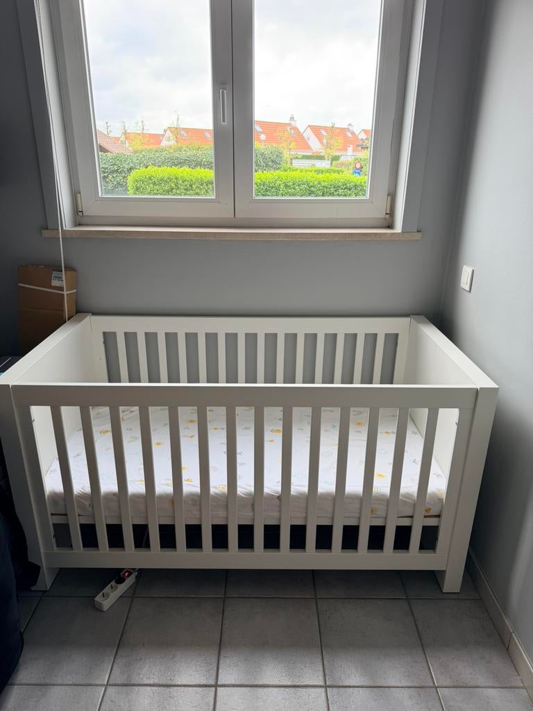 Lit pour bébé ou enfant (sans matelas), Enlèvement, Utilisé, Garçon ou Fille
