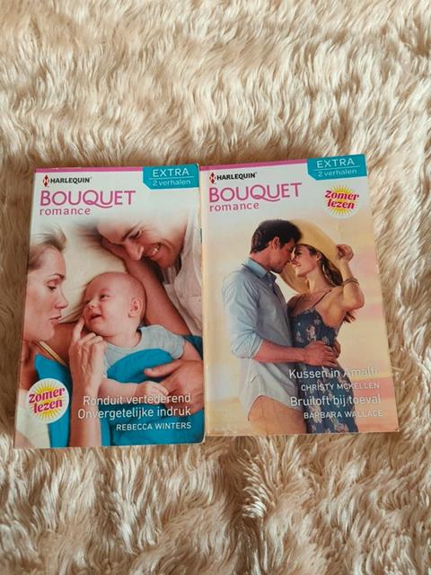 2x Harlequin Bouquet Romance Extra, Boeken, Romans, Gelezen, Nederland, Ophalen of Verzenden
