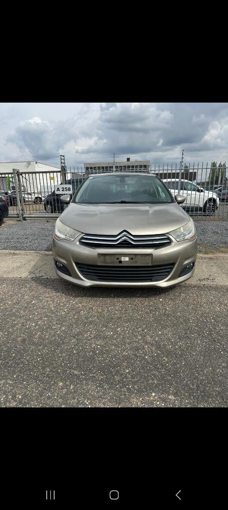 Citroen c4 2011. + cantrol, Autos, Citroën, Euro 5, Achat, Boîte manuelle, Autres couleurs