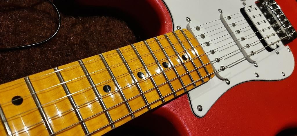 partscaster met scalloped neck, Musique & Instruments, Instruments à corde | Guitares | Électriques, Enlèvement, Comme neuf, Solid body