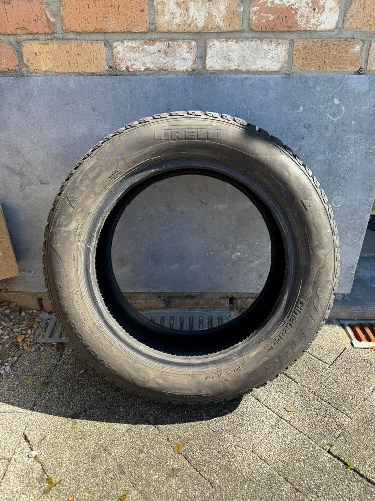 Pneu Pirelli Cinturato Winter 205 / 55 R16 91H, Enlèvement, Comme neuf