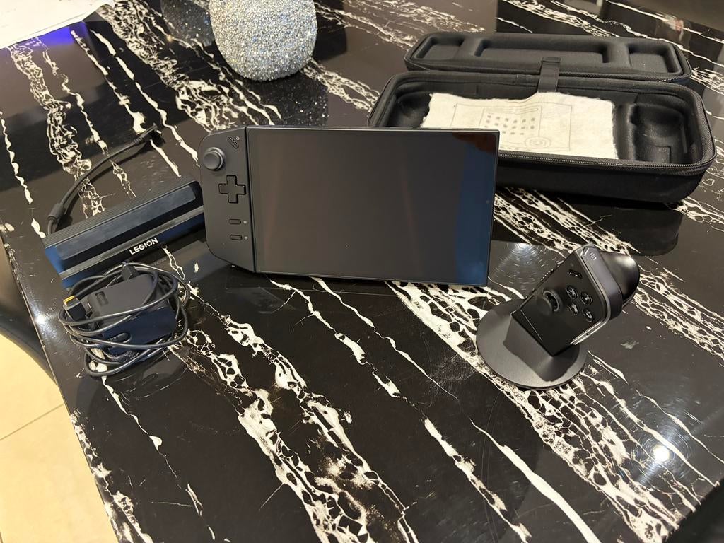 Lenovo Legion Go Z1 Extreme – 512 Go, Games en Spelcomputers, Spelcomputers | Overige, Zo goed als nieuw, Lenovo, Ophalen of Verzenden