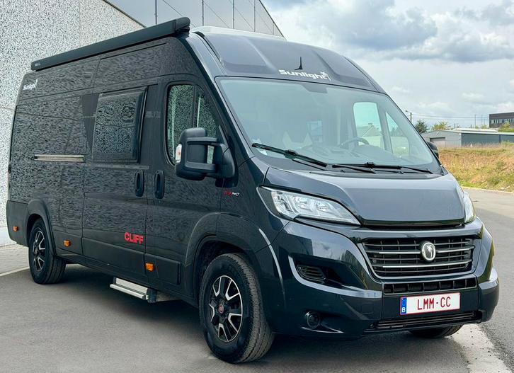 SUNLIGHT CLIFF 640 XV, Caravanes & Camping, Camping-cars, Entreprise, jusqu'à 4, Modèle Bus ou Fourgon aménagé, Sunlight, Fiat