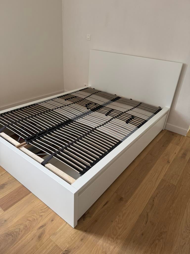 Ikea bed 140x200, Huis en Inrichting, Ophalen, Zo goed als nieuw, Wit