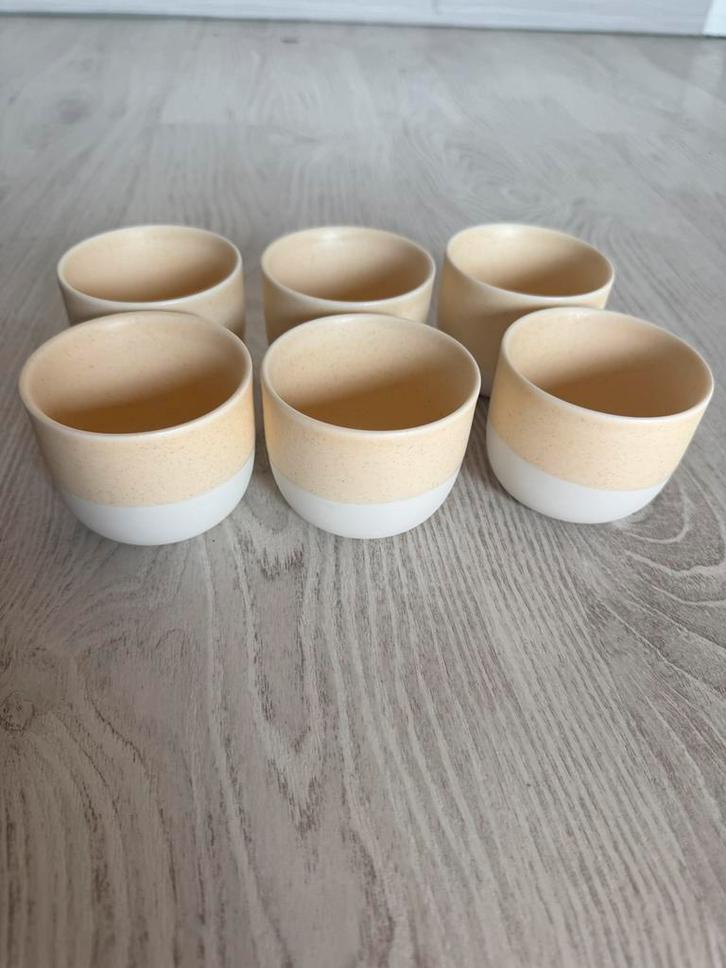 tasses à café en grès beige et crème NEUVE, Maison & Meubles, Cuisine | Vaisselle, Neuf, Tasse(s) et/ou soucoupe(s), Autres styles