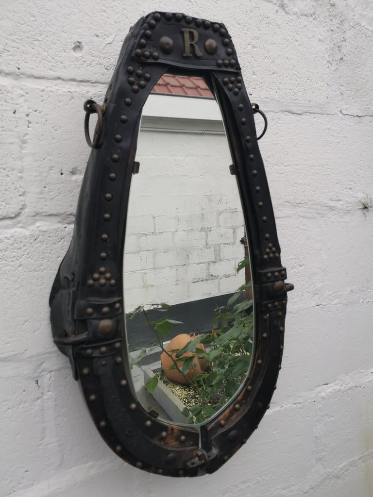 Miroir ancien en crochet à cheval..., Enlèvement, Rond