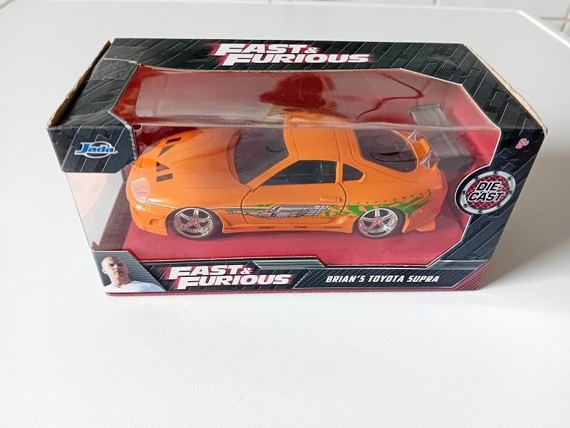 BRIAN'S TOYOTA SUPRA uit FAST & FURIOUS, Hobby & Loisirs créatifs, Voitures miniatures | 1:32, Enlèvement ou Envoi, Comme neuf