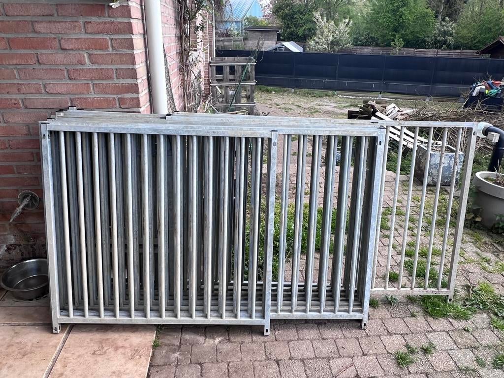 Panneaux à barres galvanisés 22 mètres linéaires, 65 à 100 cm, Enlèvement, Utilisé, Chenil chien