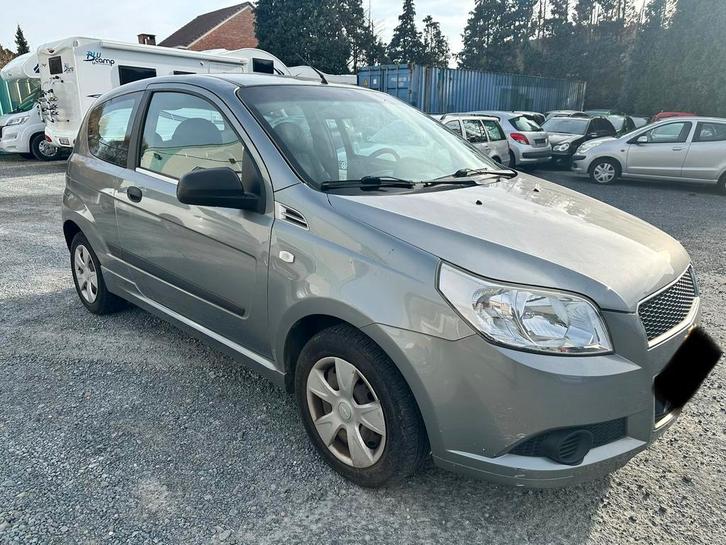 Chevrolet aveo 1.2 essence, Autos, Chevrolet, Entreprise, Achat, Aveo, ABS, Ordinateur de bord, Verrouillage central, Radio, Essence