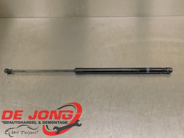 Amortisseur à gaz arrière gauche d'un Volkswagen Golf, Autos : Pièces & Accessoires, Carrosserie & Tôlerie, Volkswagen, Utilisé
