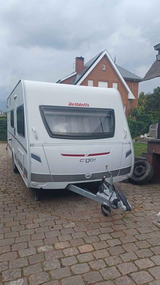 Caravan stapelbed en 2 pers bed, goed bod is bespreekbaar, Caravanes & Camping, Caravanes, Particulier, jusqu'à 6, Dethleffs, Lits superposés