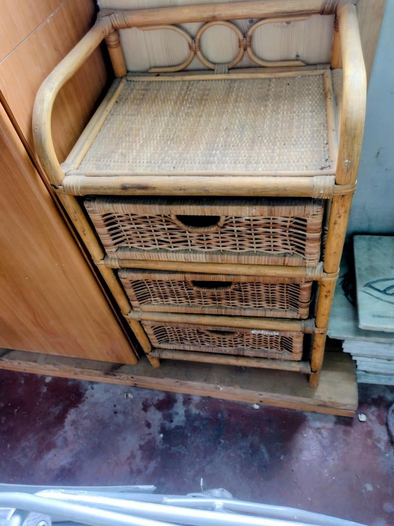 Rotan ladekast, Ophalen