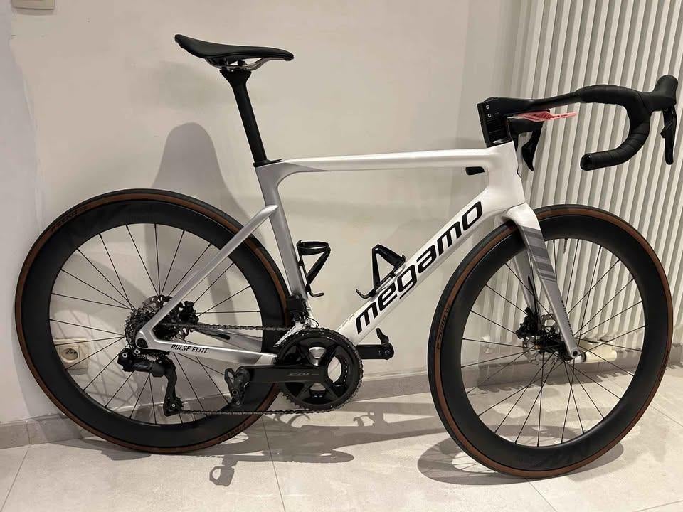 Megamo Pulse Elite 15 - 105 di2 - Medium - Racefiets, Vélos & Vélomoteurs, Vélos | Vélos de course, Comme neuf, Hommes, Carbone